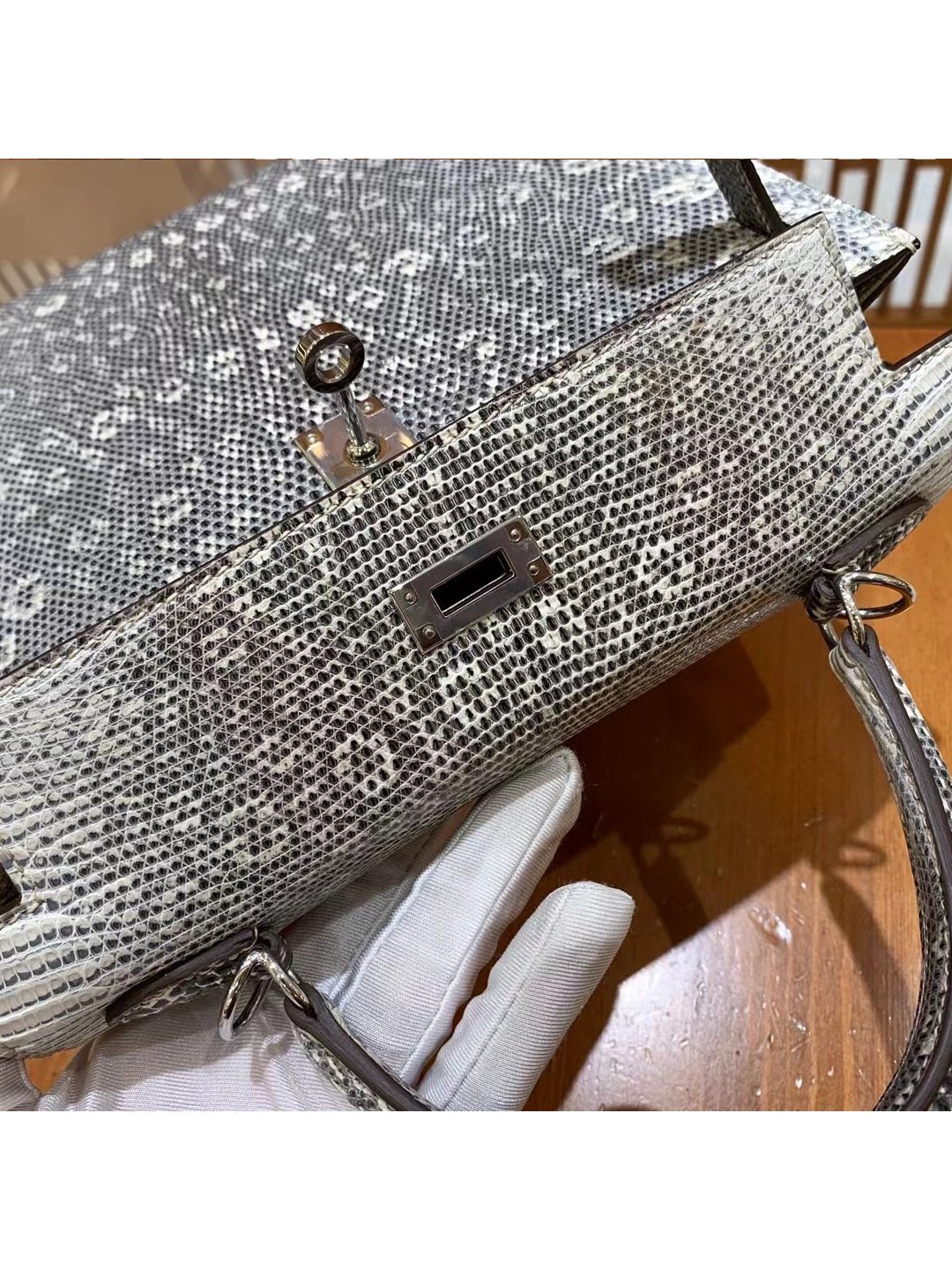 Patterned Lizard Leather 25cm Top-Handle Bag - Image 3