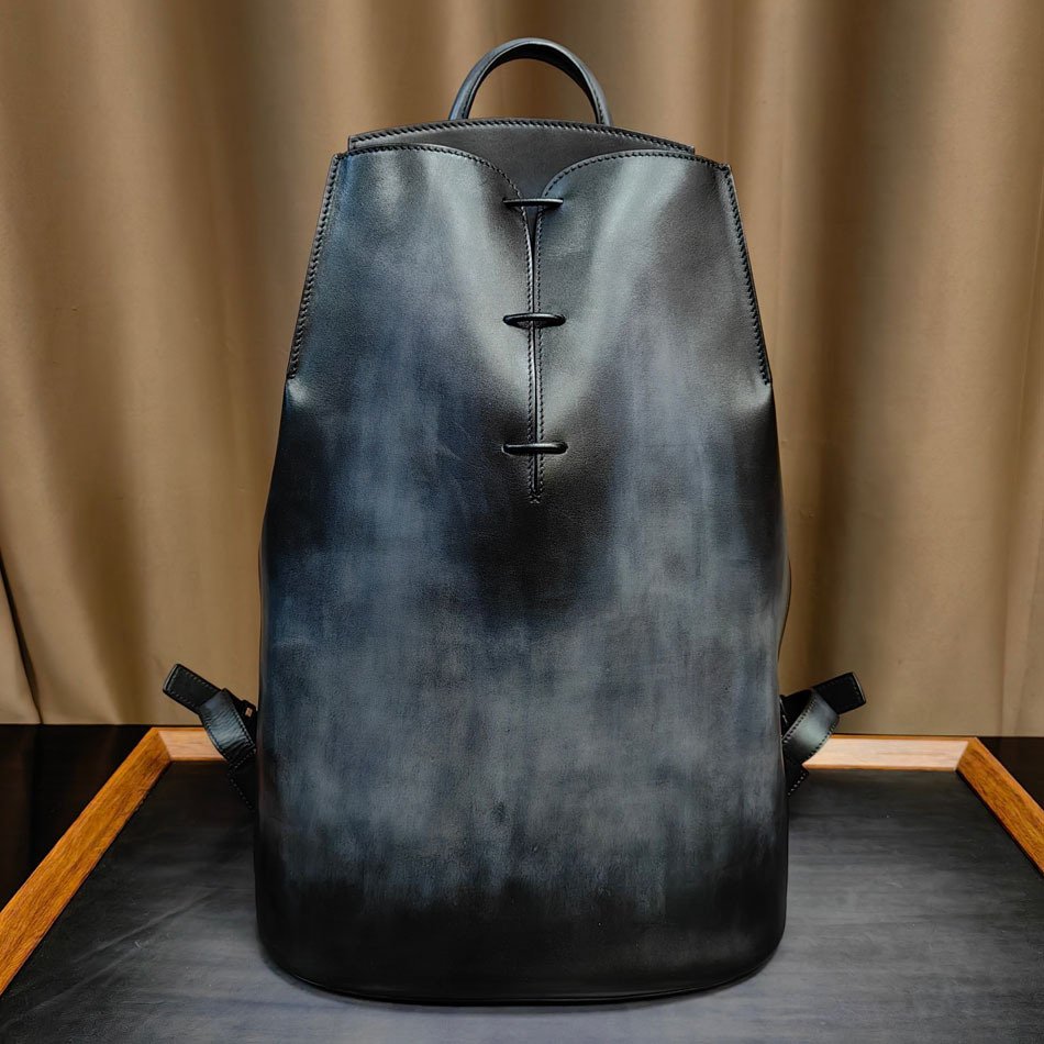 Hand-Sewn Cowhide Casual Travel Backpack