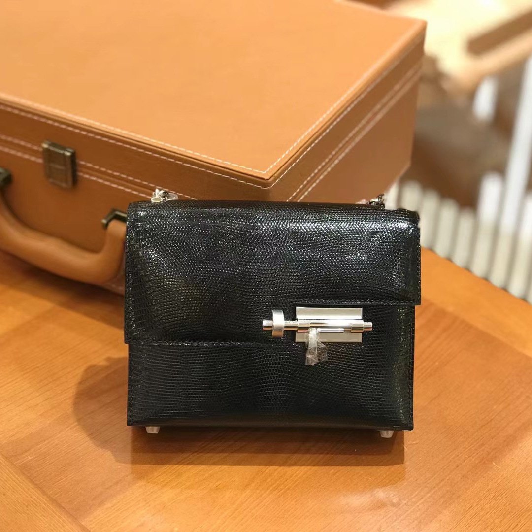 Lizard Leather Mini Chain Crossbody Bag - Image 3